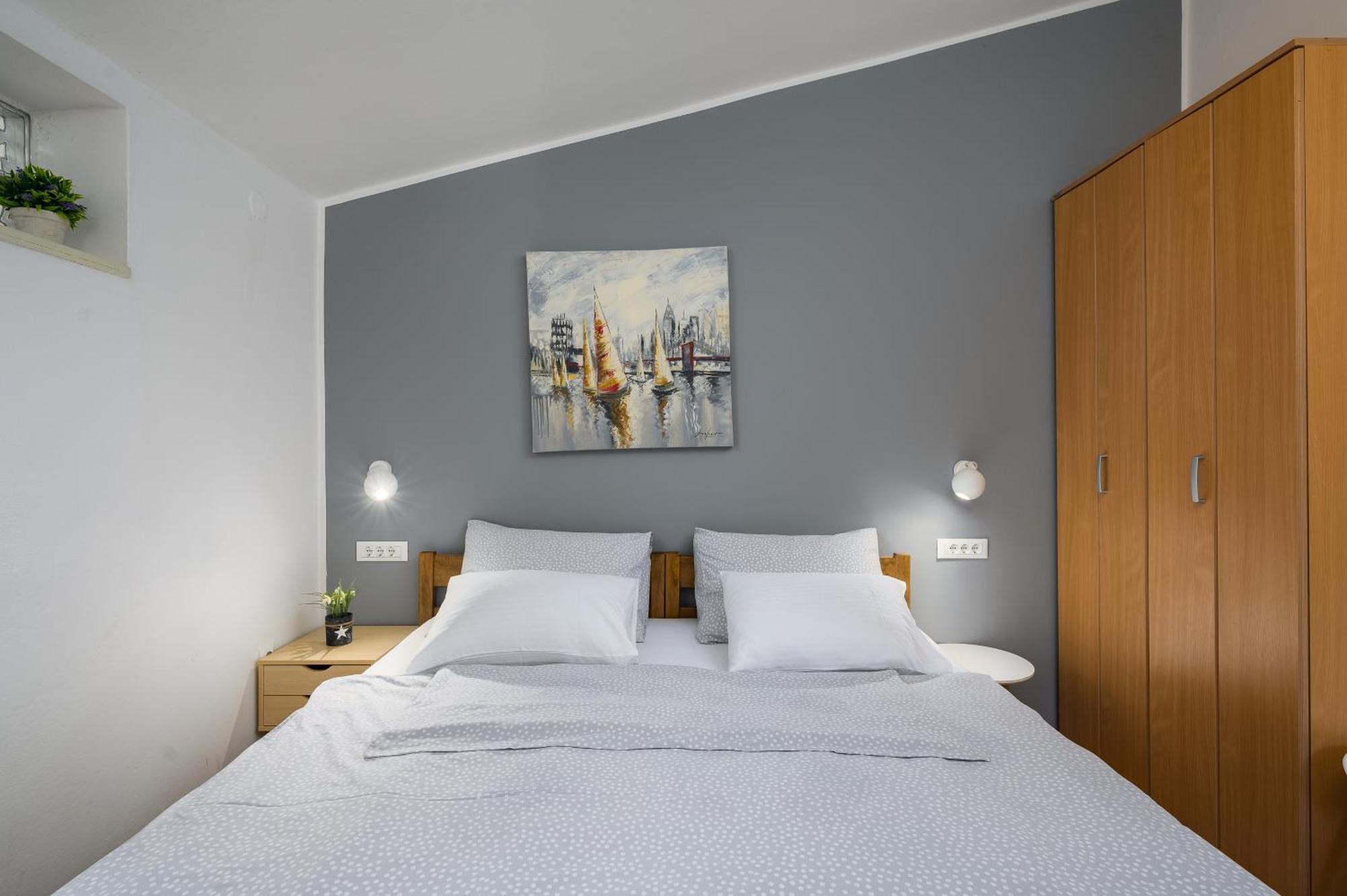 Apartments Tena Пореч Екстер'єр фото