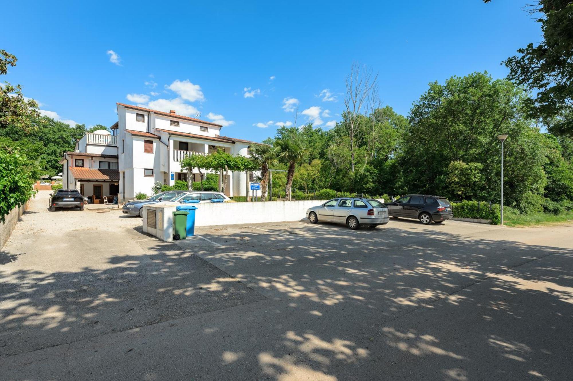 Apartments Tena Пореч Екстер'єр фото