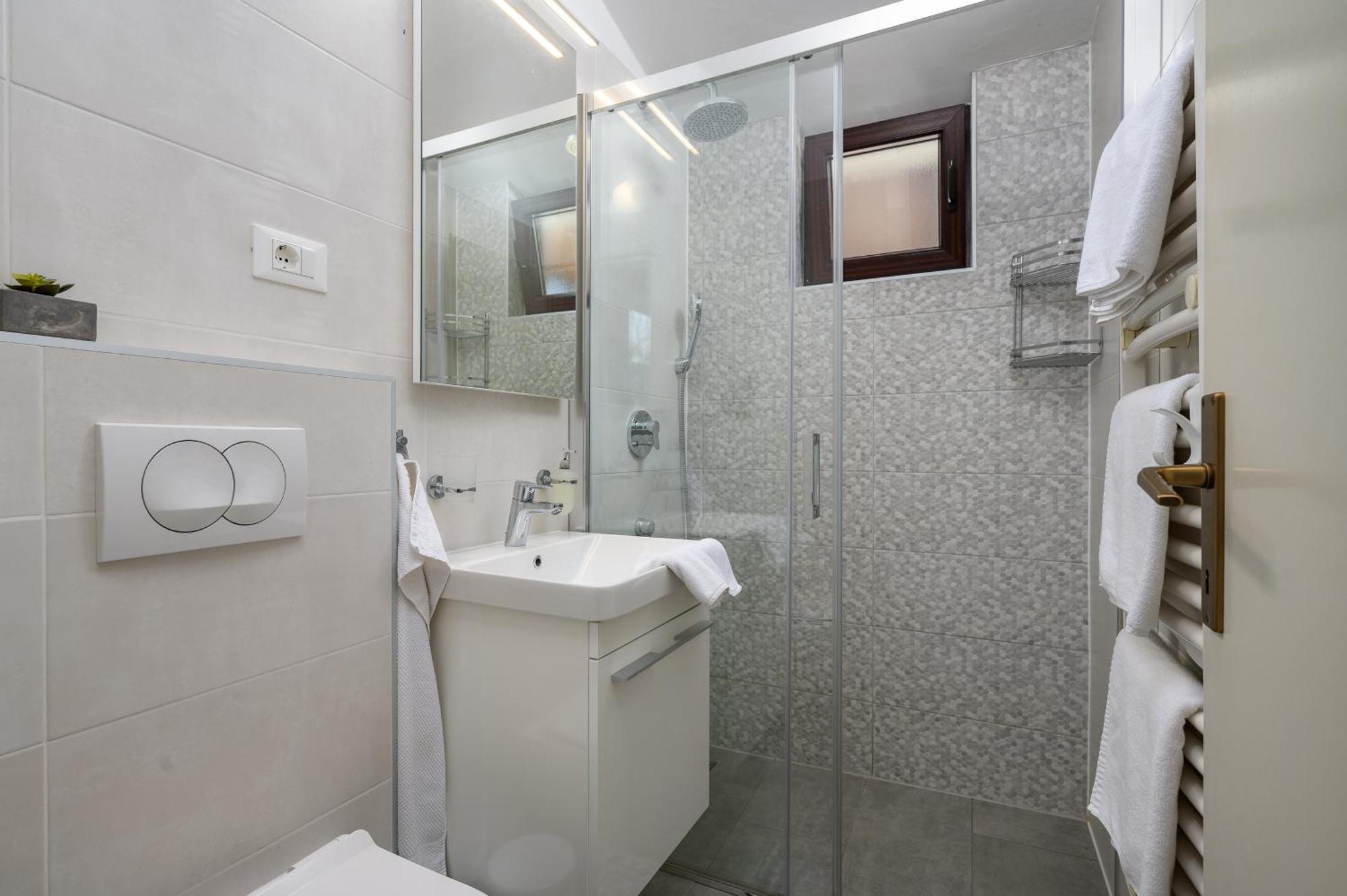 Apartments Tena Пореч Екстер'єр фото